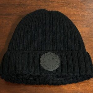 Classic Black Ribbed Beanie